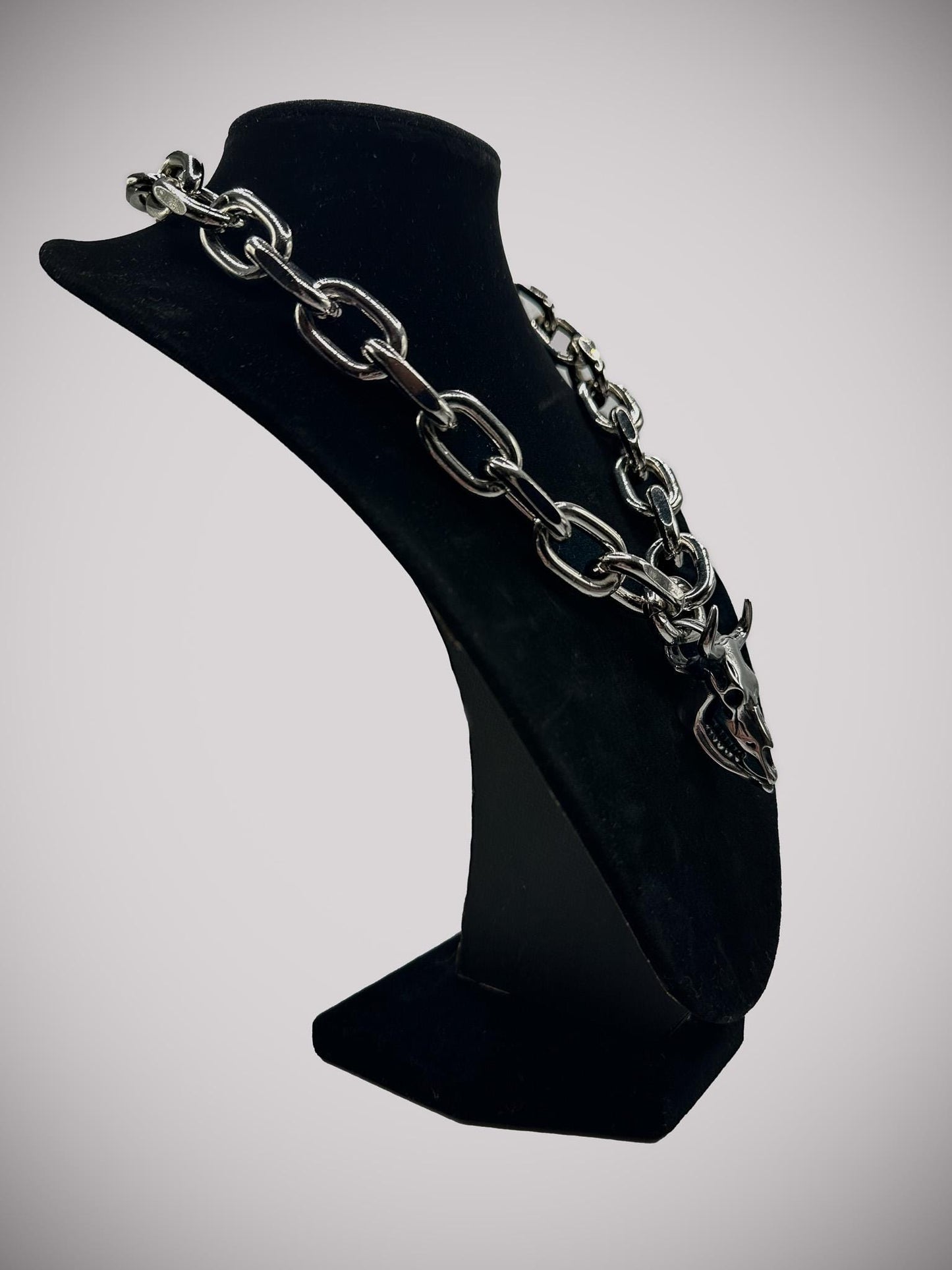 Chunky Cable Chain Link Cow Skull Necklace //Gothic Alternative Animal Avant Garde Jewellery