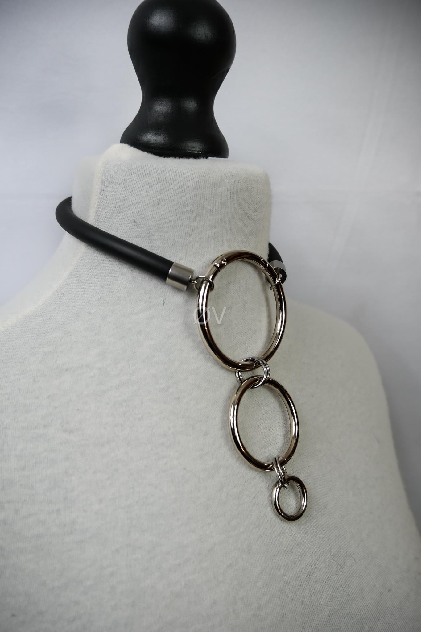 Rubber 3 Ring Hanging Pendant Necklace Choker // Goth Avant Garde Jewellery