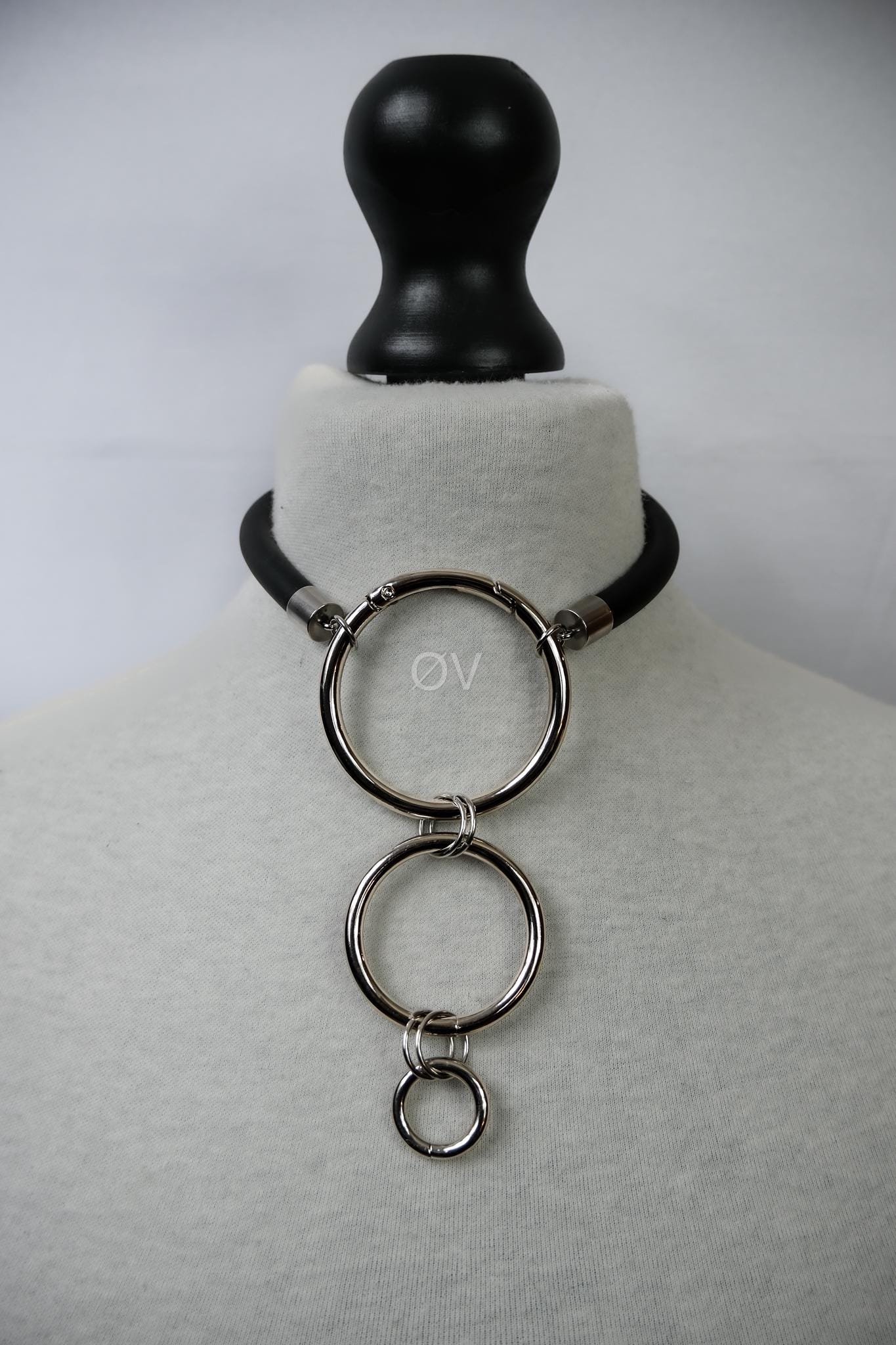 Rubber 3 Ring Hanging Pendant Necklace Choker // Goth Avant Garde Jewellery