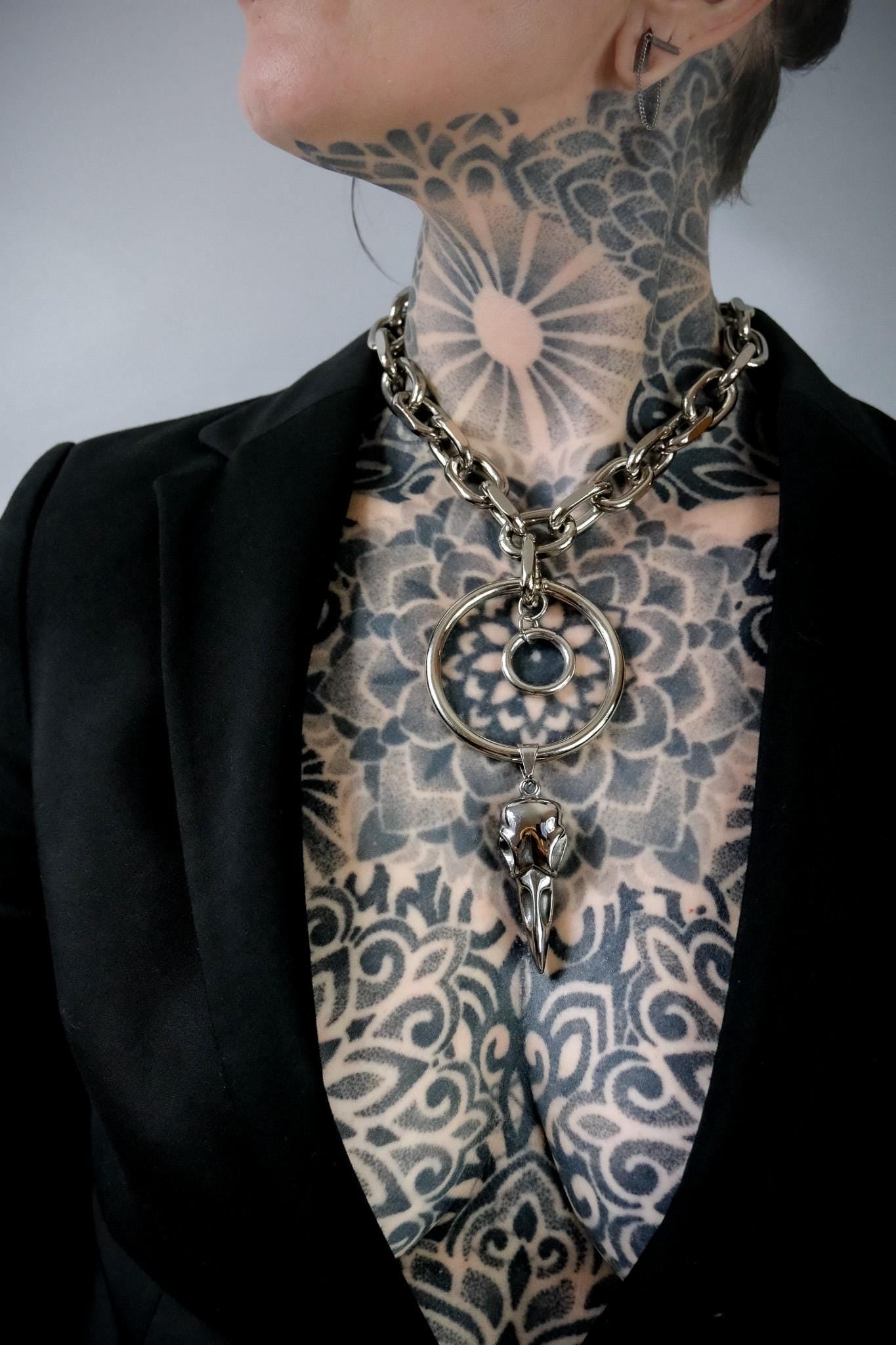 Chunky Cable Chain Link Bird Skull O Ring Necklace //Gothic Alternative Animal Avant Garde Jewellery