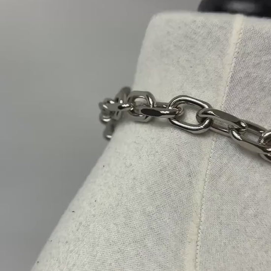 Chunky Cable Chain Link Bird Skull Necklace //Gothic Alternative Animal Avant Garde Jewellery