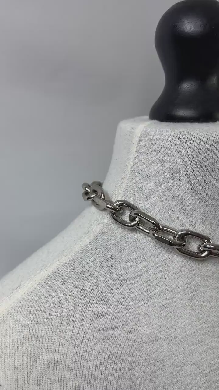 Chunky Cable Chain Link Cow Skull Necklace //Gothic Alternative Animal Avant Garde Jewellery